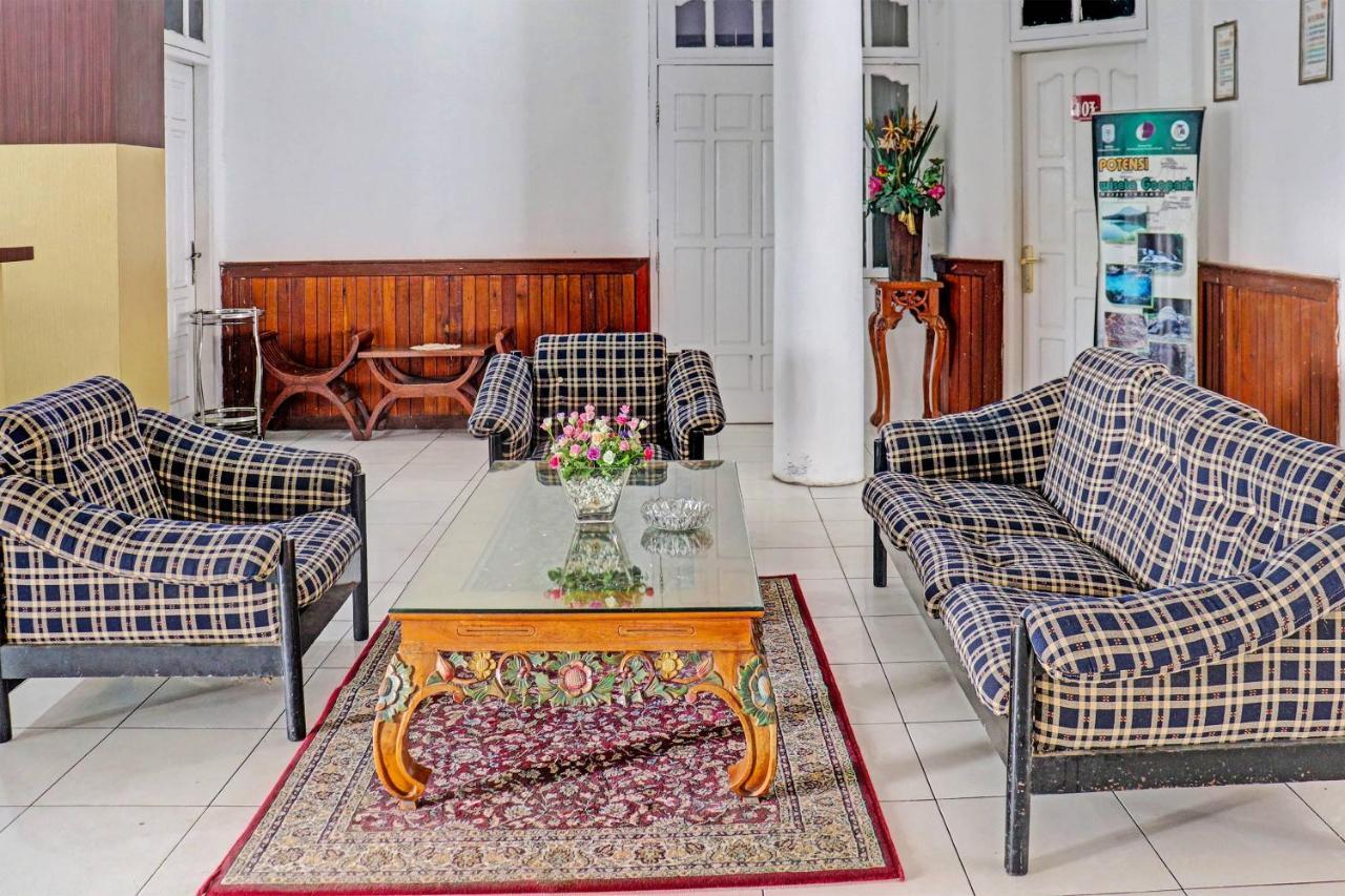 Oyo 90483 Homestay Permata Syariah Bangko Ngoại thất bức ảnh