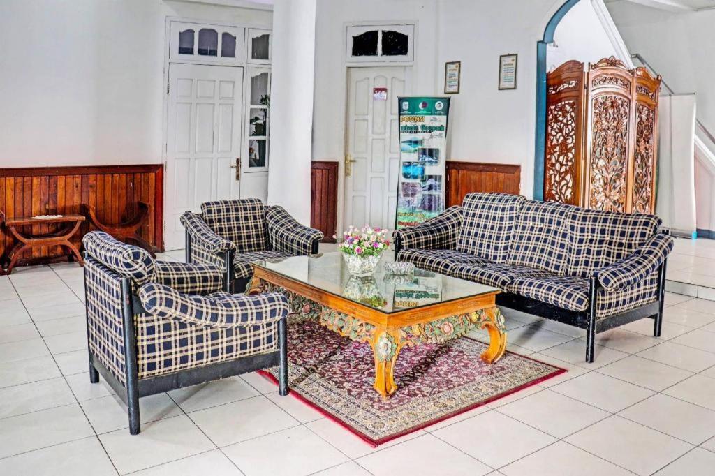 Oyo 90483 Homestay Permata Syariah Bangko Ngoại thất bức ảnh